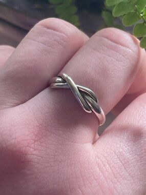 Tiffany & Co. Infinity Ring - Size 7